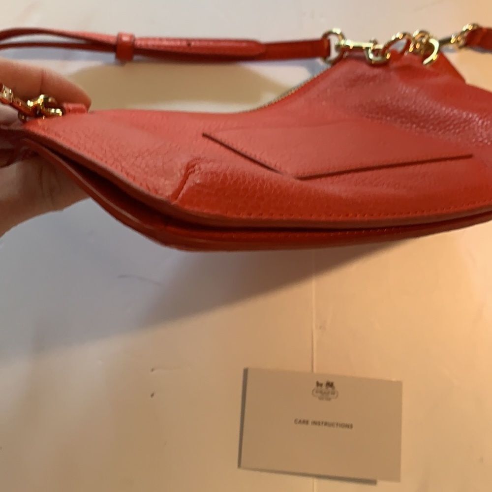 Coach Pebbled cardinal leather crossbody bag - Picture 9 of 10